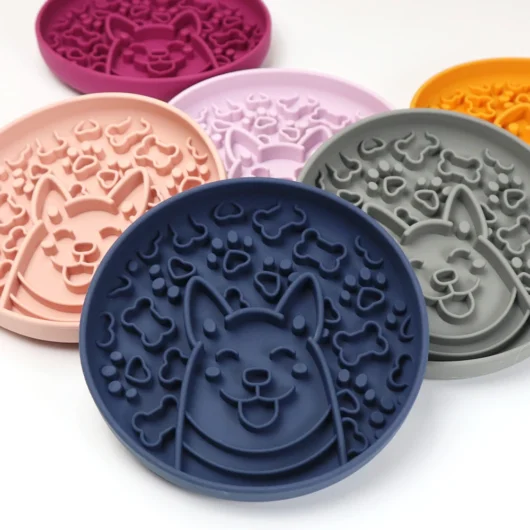Wholesale Cute Puppy Suction Anti Splash Pet Bowl Cat Dog Food Bowl Slow Feeder Silicone Bowl for Dog